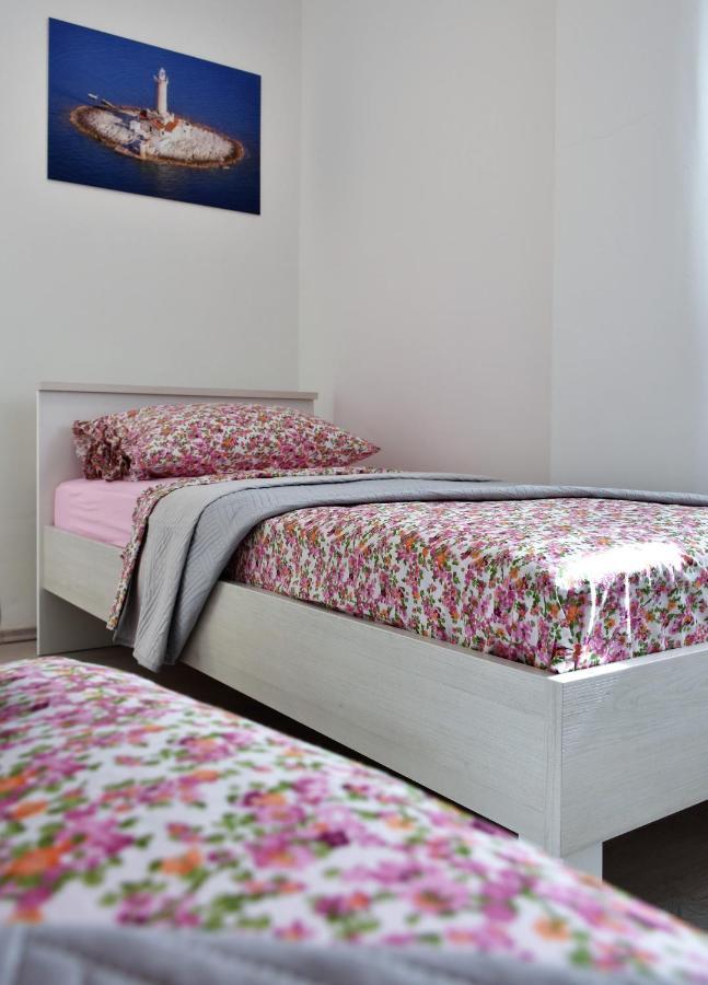 Apartment Meryl Mravince Εξωτερικό φωτογραφία